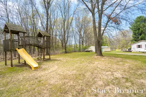 Exterior - 2620 138th Ave, Dorr, MI 49323 photo 10 of 13