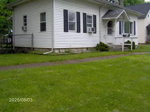 413 S Clay St, Sturgis, MI 49091