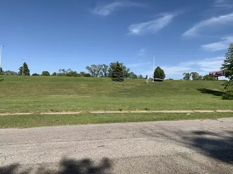 1380 Beidler St, Muskegon, MI 49441