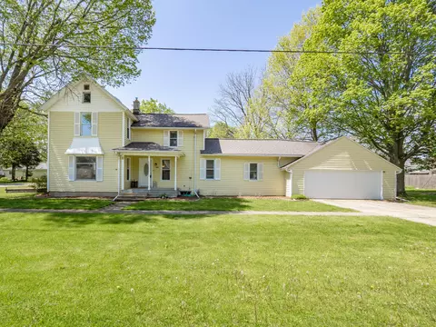 148 S Robinson St, Schoolcraft, MI 49087