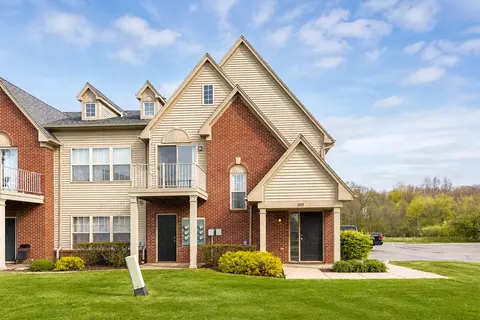 1039 Addington Ln, Ann Arbor, MI 48108