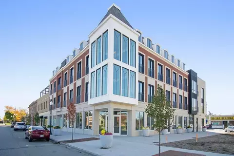 110 W Savidge St #201, Spring Lake, MI 49456