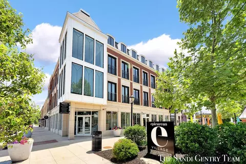 110 W Savidge St #201, Spring Lake, MI 49456