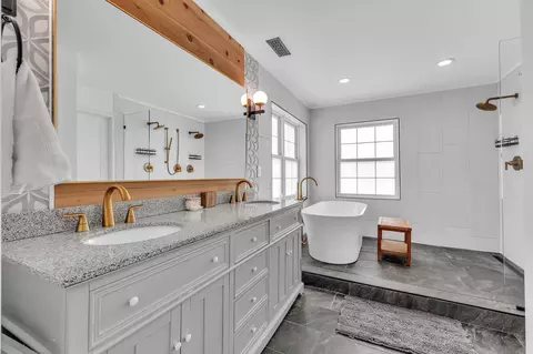 Bath - 6217 Mast Rd, Dexter, MI 48130 photo 2 of 8