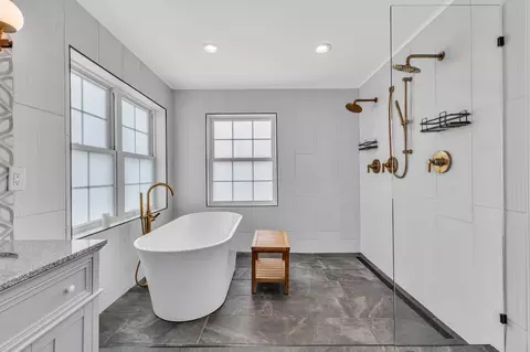 Bath - 6217 Mast Rd, Dexter, MI 48130 photo 4 of 8