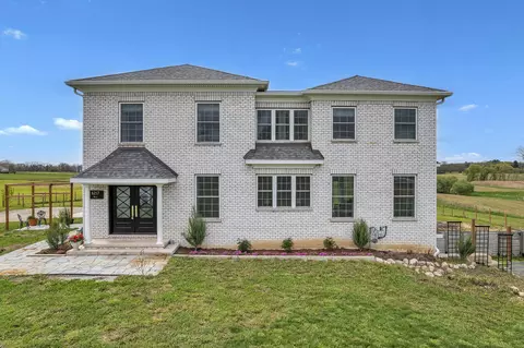 6217 Mast Rd, Dexter, MI 48130
