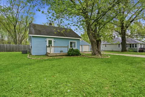 5686 Verta Dr NE, Belmont, MI 49306