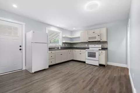 984 Miller Rd, Plainwell, MI 49080 photo 8