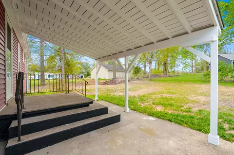 Exterior - 984 Miller Rd, Plainwell, MI 49080 photo 7 of 8