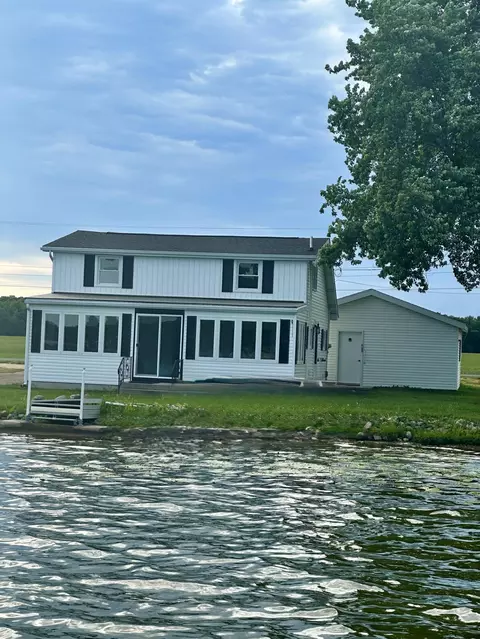 357 Plank Rd, Hudson, MI 49247
