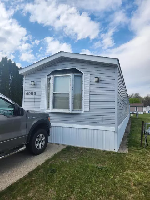 4080 Whisperwood Way S, Muskegon, MI 49442