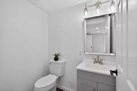 Bath - 4078 Donnely Rd, Jackson, MI 49201 photo 1 of 3
