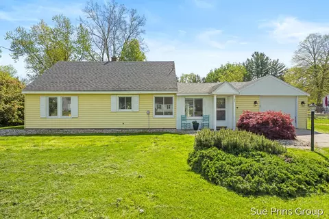 6518 8th Ave SW, Grandville, MI 49418