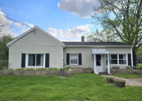 583 Shirley Dr, Jackson, MI 49202