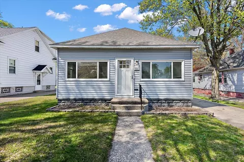 1012 Ireland Ave, Muskegon, MI 49441