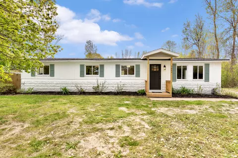 5684 142nd Ave, Holland, MI 49423
