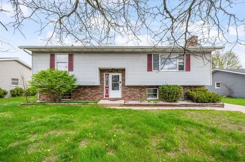 1012 Loudon St, Big Rapids, MI 49307