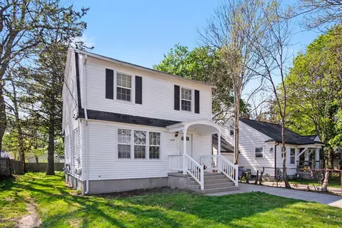 1219 Ball Ave NE, Grand Rapids, MI 49505