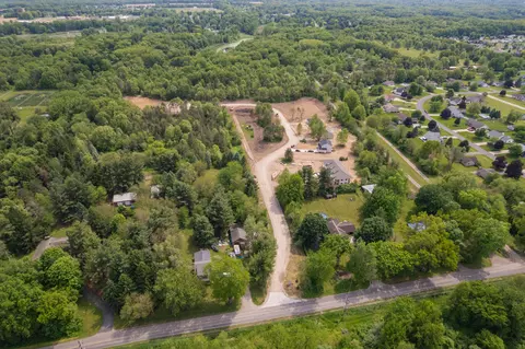 View/Area - 2775 Gady Pines Dr, Adrian, MI 49221 photo 2 of 5