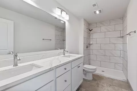 Bath - 2775 Gady Pines Dr, Adrian, MI 49221 photo 2 of 2
