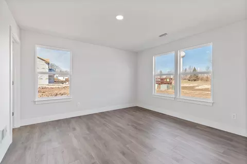 Bedroom - 2775 Gady Pines Dr, Adrian, MI 49221 photo 5 of 6