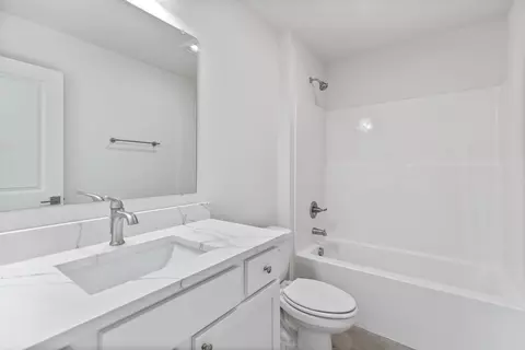 Bath - 2775 Gady Pines Dr, Adrian, MI 49221 photo 1 of 2