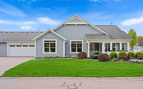 195 Janes View Dr, Holland, MI 49424