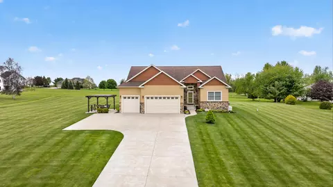 10037 Whitetail Ln, Jackson, MI 49201