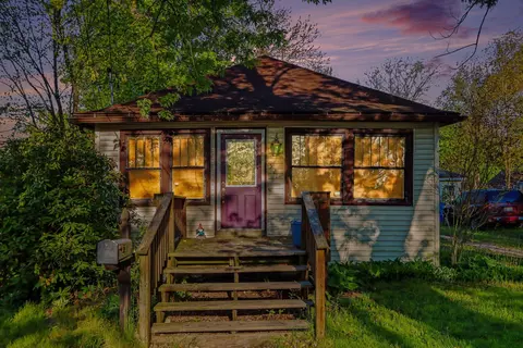 521 Gayle Ave, Kalamazoo, MI 49048