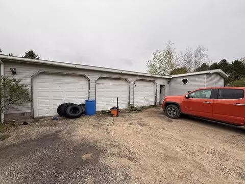 2526 N Victory Corner Rd, Ludington, MI 49431