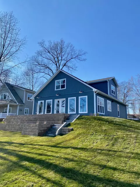 58011 Lucas Rd, Three Rivers, MI 49093