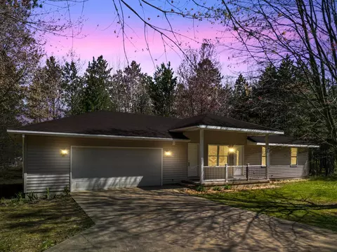 4955 Red Pine Dr, Grant, MI 49327