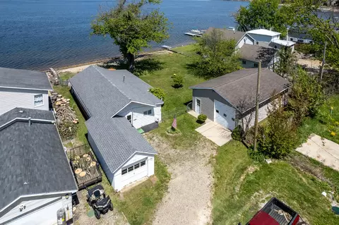View/Area - 11334 E Shore Dr, Delton, MI 49046 photo 2 of 5