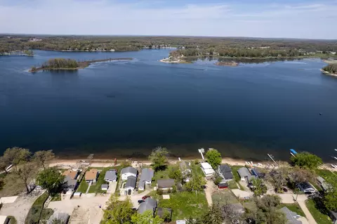 View/Area - 11334 E Shore Dr, Delton, MI 49046 photo 3 of 5