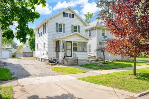 428 Bates St, Jackson, MI 49202