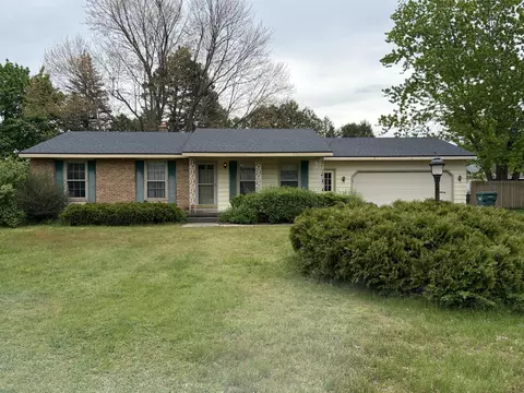 7872 Emberly Dr, Jenison, MI 49428