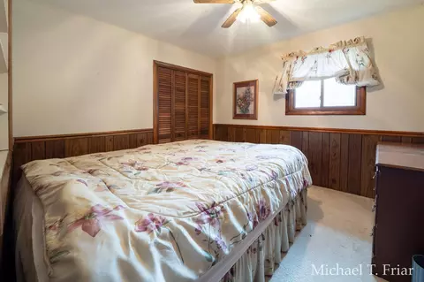 Bedroom - 3668 Sunny Dr, Sears, MI 49679 photo 1 of 6