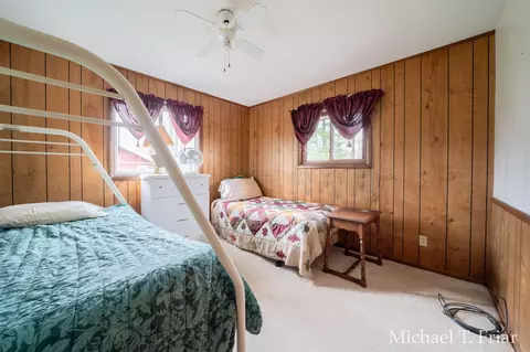 Bedroom - 3668 Sunny Dr, Sears, MI 49679 photo 4 of 6