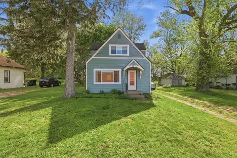 229 Wilson St, Fennville, MI 49408