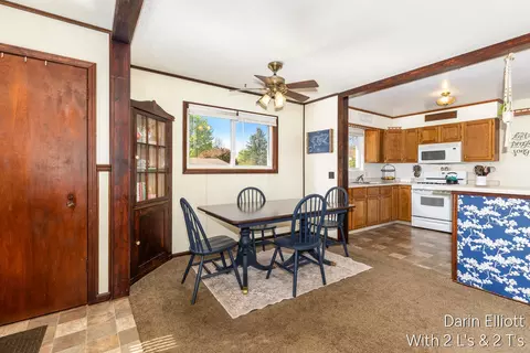 Dining - 747 Root St, Belding, MI 48809 photo 1 of 2