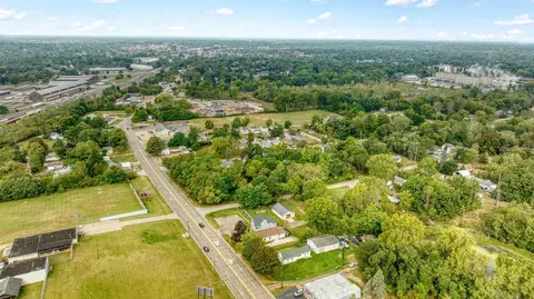 View/Area - 2718 Page Ave, Jackson, MI 49203 photo 2 of 4