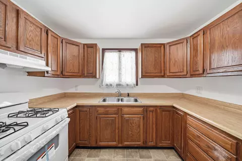 Kitchen - 2718 Page Ave, Jackson, MI 49203 photo 1 of 1