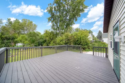 Exterior - 2718 Page Ave, Jackson, MI 49203 photo 2 of 4