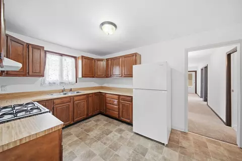 Entry Way - 2718 Page Ave, Jackson, MI 49203 photo 1 of 3