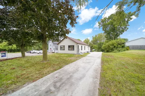 2718 Page Ave, Jackson, MI 49203