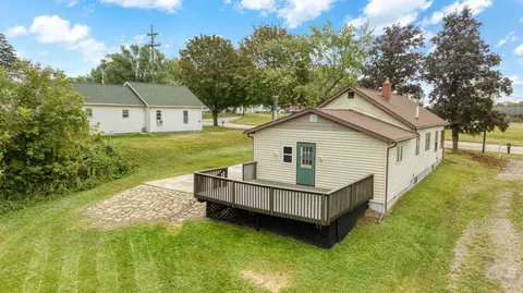 Exterior - 2718 Page Ave, Jackson, MI 49203 photo 4 of 4