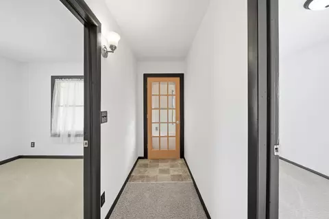 Entry Way - 2718 Page Ave, Jackson, MI 49203 photo 2 of 3