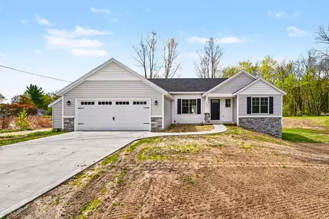 7884 Cannonsburg Rd NE, Rockford, MI 49341
