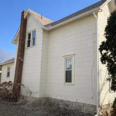 Exterior - 141 Bates St, Jackson, MI 49202 photo 4 of 4