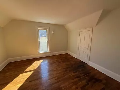 Bedroom - 141 Bates St, Jackson, MI 49202 photo 1 of 3